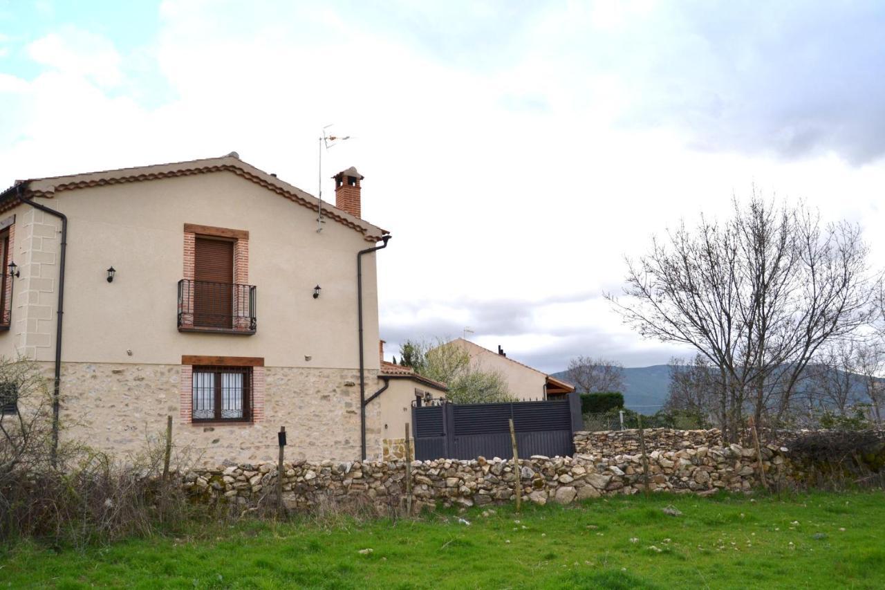 La Portada De Abajo Villa Gallegos Exterior photo